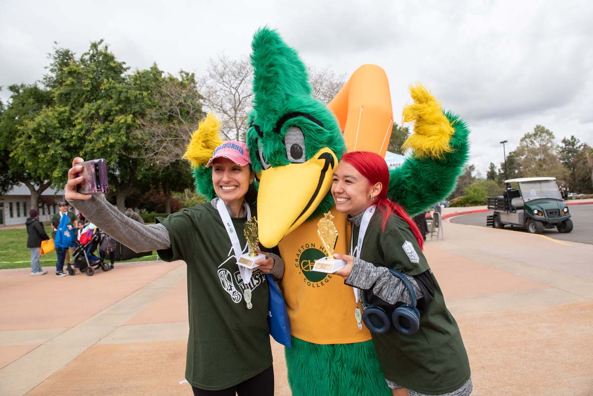 This is a sample image caption.