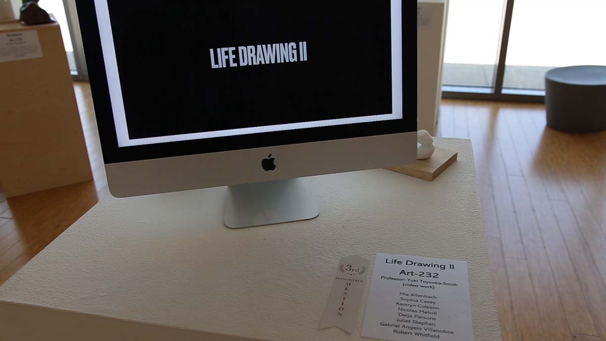 This is a sample image caption.