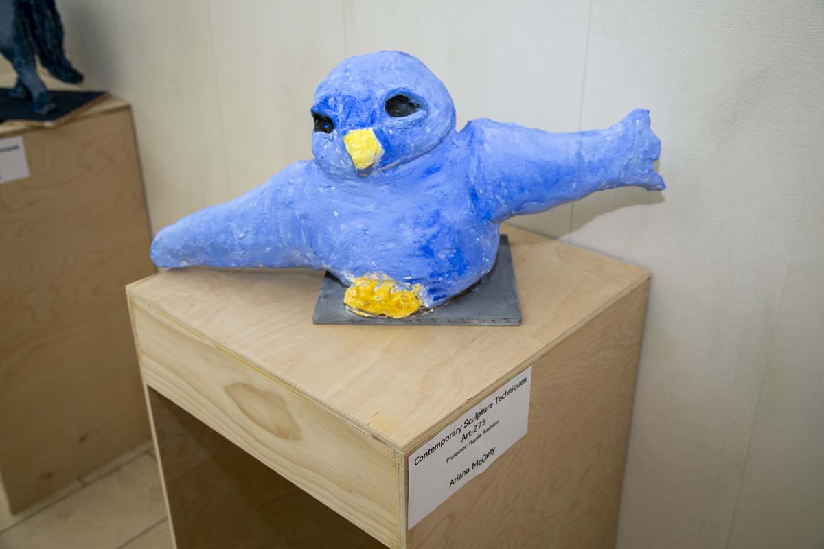 This is a sample image caption.