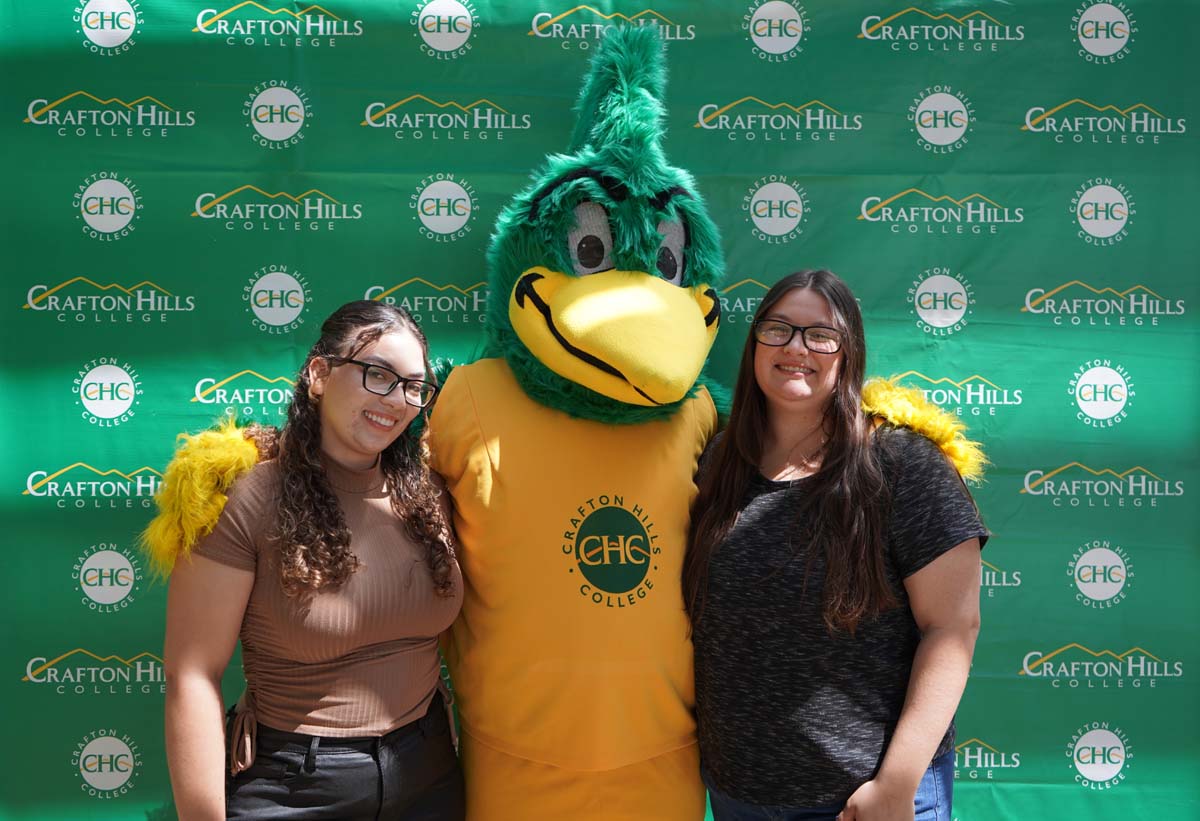 Students attend Dining with the Deans at CHC in honor of the high GPAs.