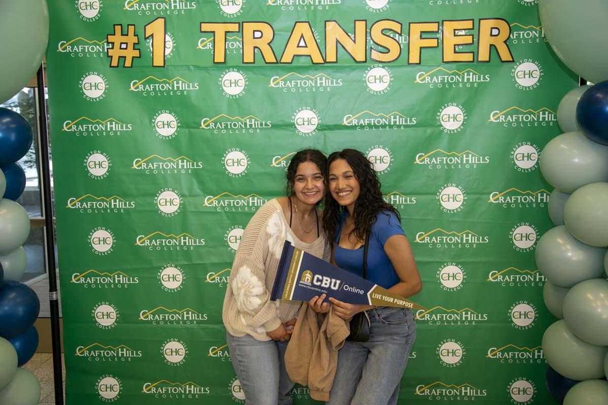 Transfer students atttend a Transfer Celebration at CHC.