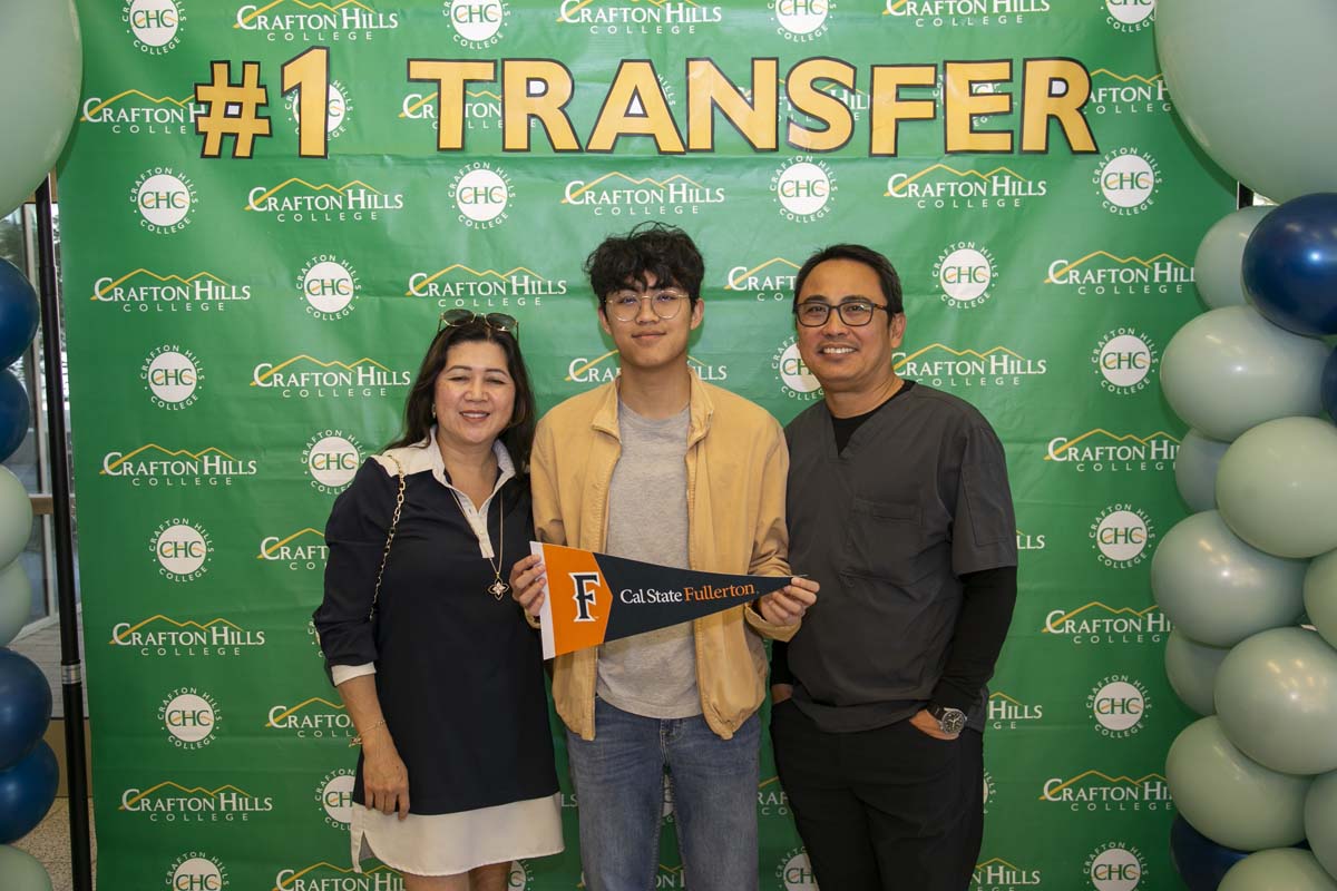 Transfer students atttend a Transfer Celebration at CHC.