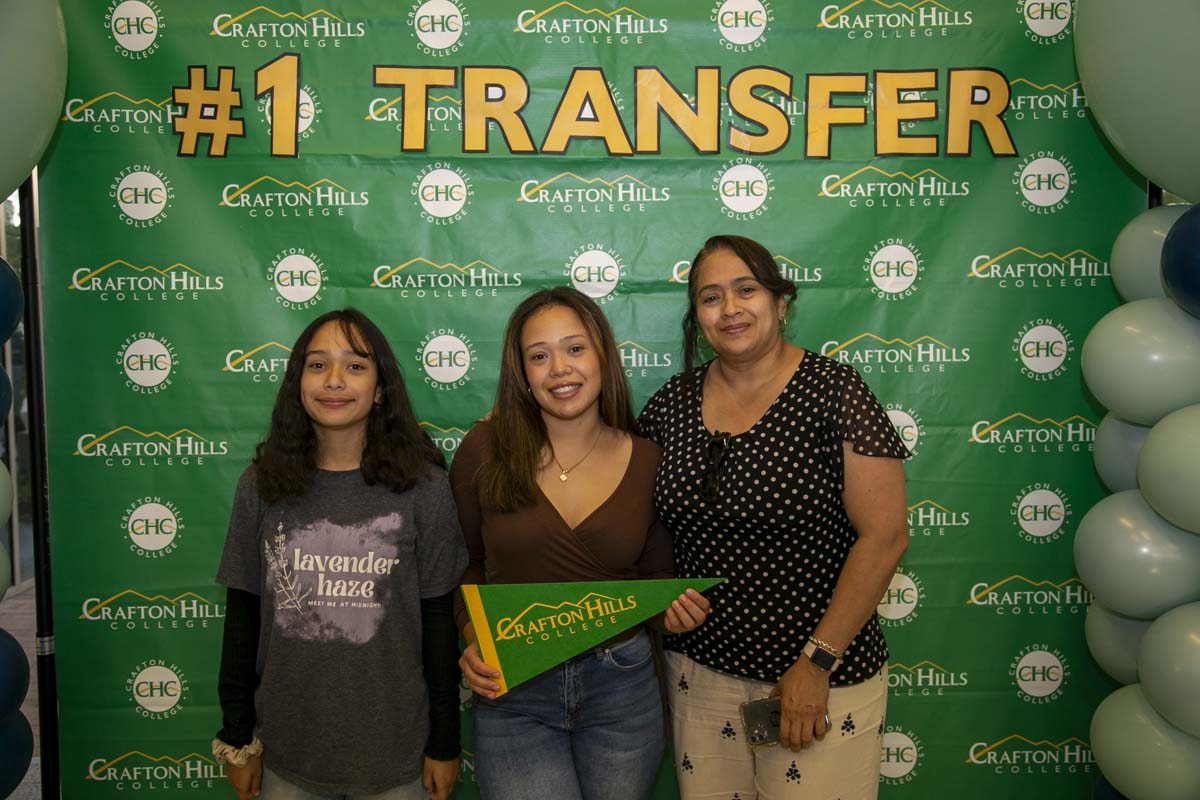 Transfer students atttend a Transfer Celebration at CHC.