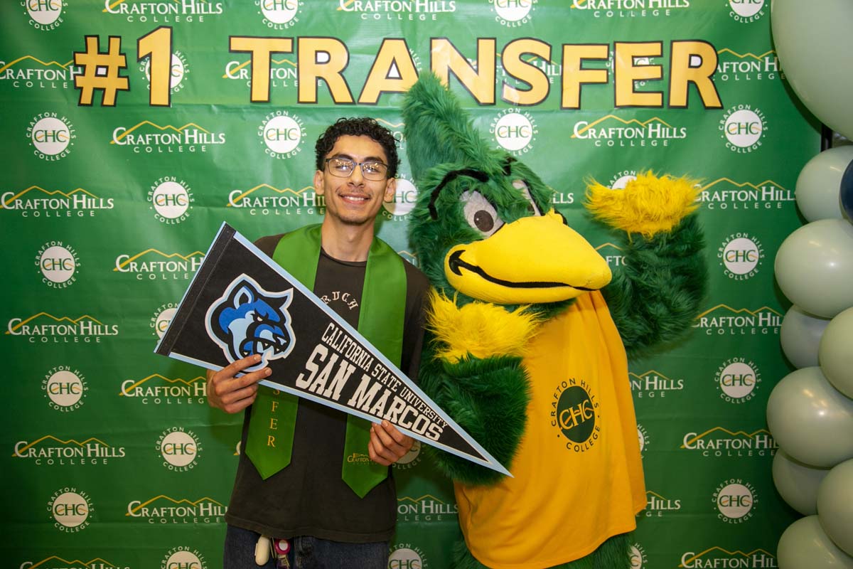 Transfer students atttend a Transfer Celebration at CHC.