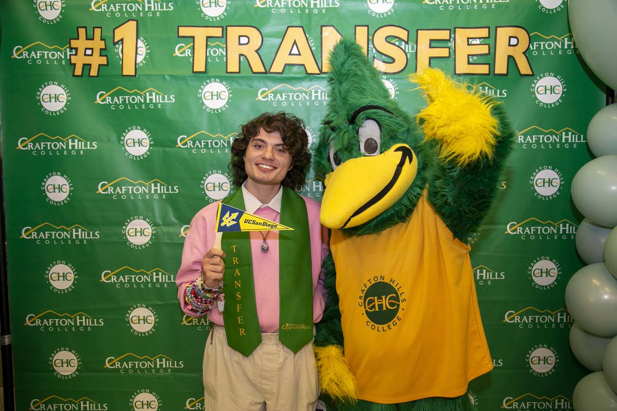 Transfer students atttend a Transfer Celebration at CHC.