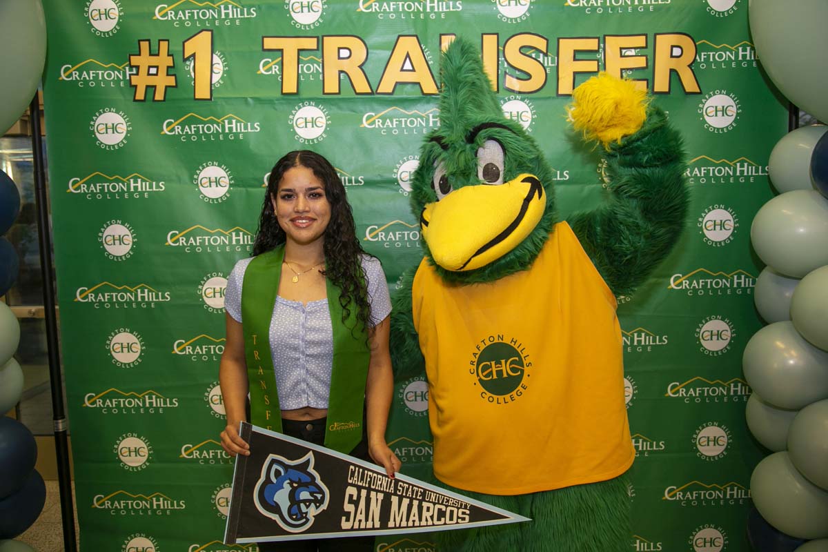 Transfer students atttend a Transfer Celebration at CHC.