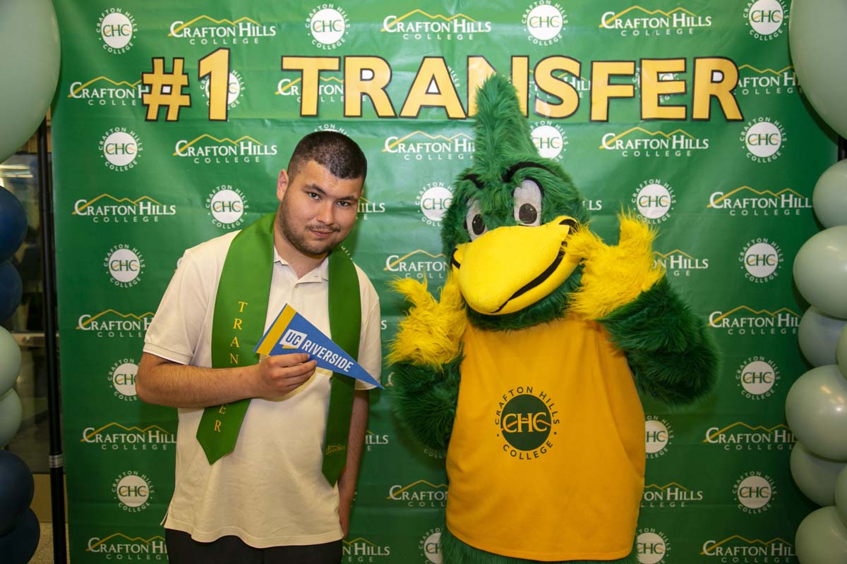 Transfer students atttend a Transfer Celebration at CHC.