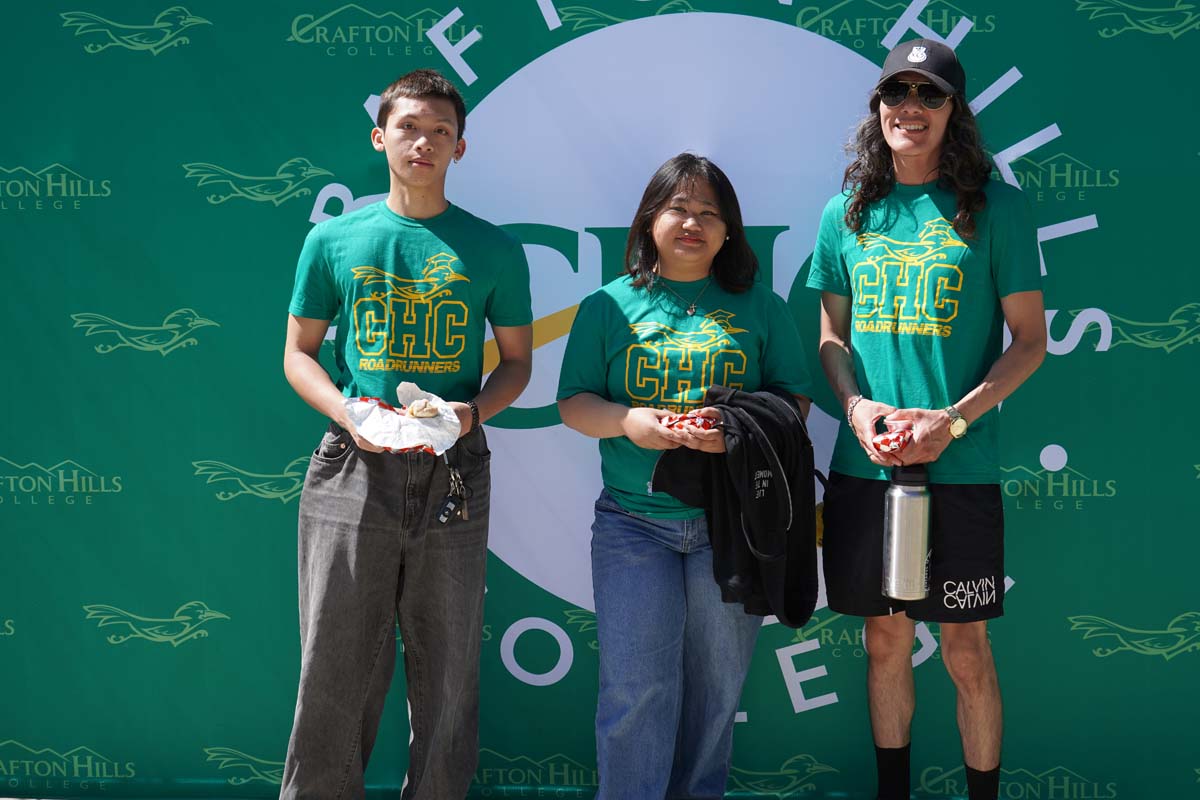 Students attend Commencement rehearsal.