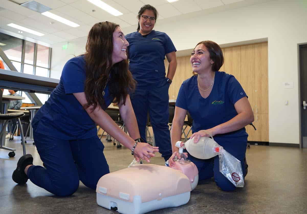 Paramedics with CPR Dummy