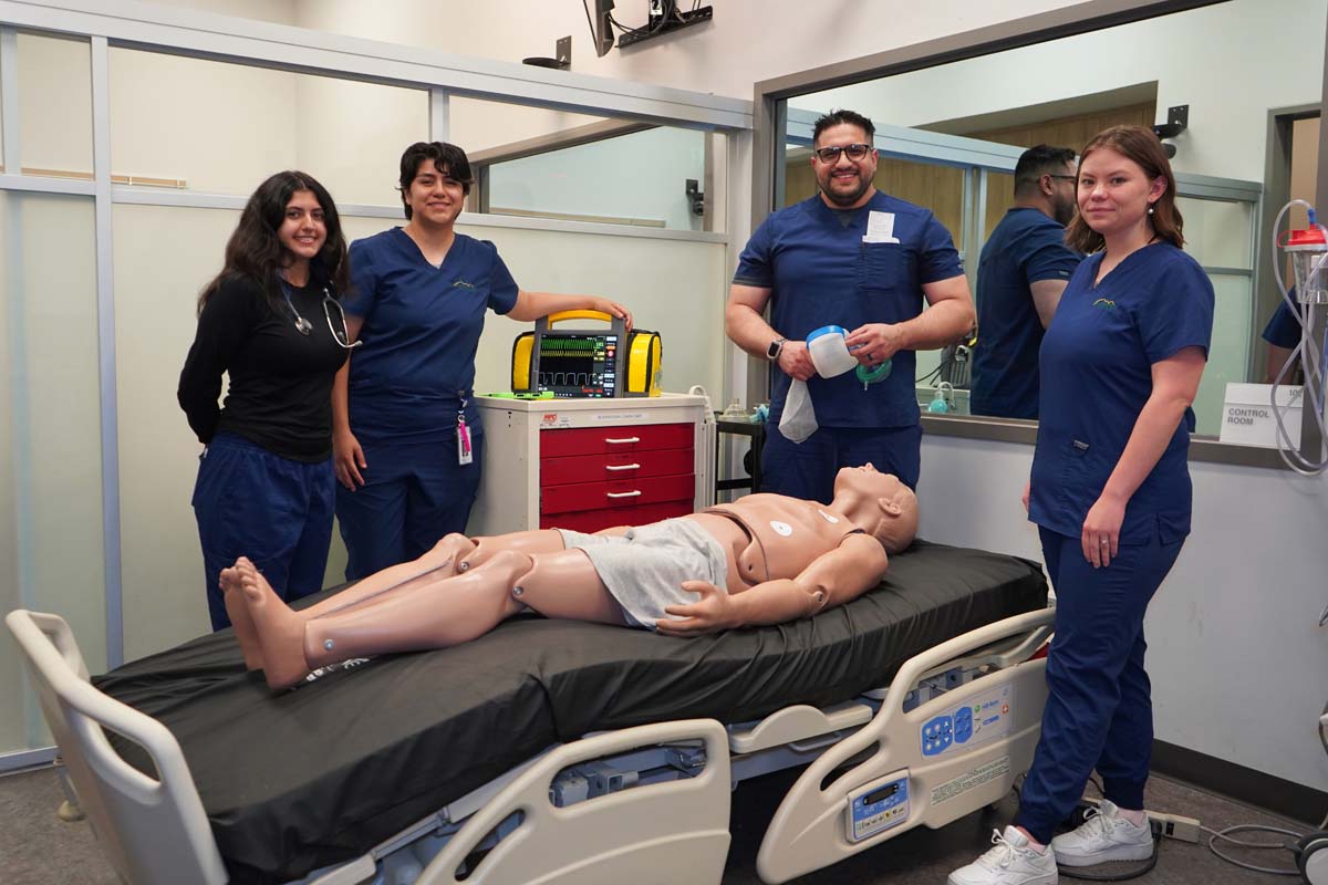 Paramedics with CPR Dummy