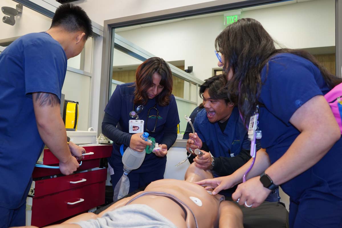 Paramedics with CPR Dummy