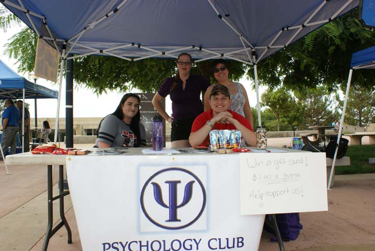 Students at Club Rush event