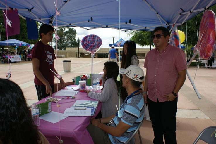 Students at Club Rush event