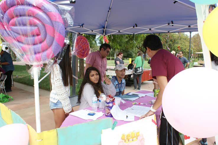 Students at Club Rush event