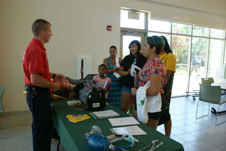 Students enjoying the Roadrunner Rally