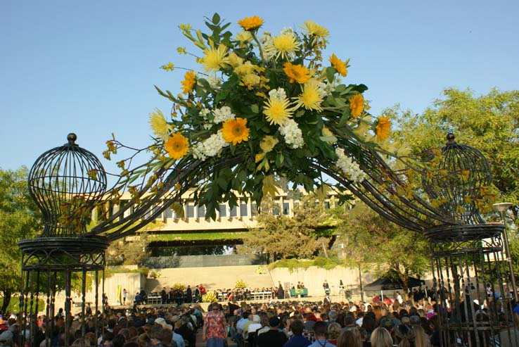 People celebrating commencement 2016