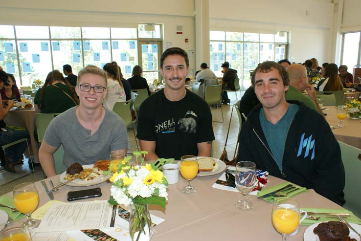 Students at the Grad Breakfast