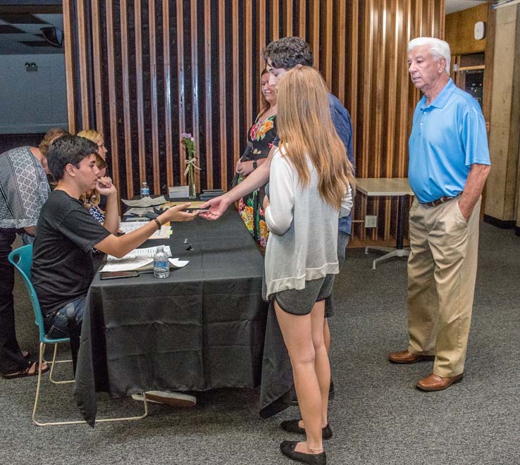 Students and staff attend Donor Scholar event.