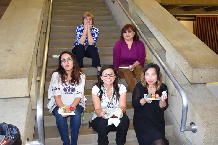 Students and faculty attend the spring Tea with the Deans event.