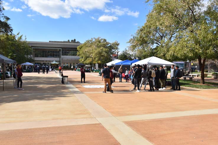 Students enjoying Club Rush