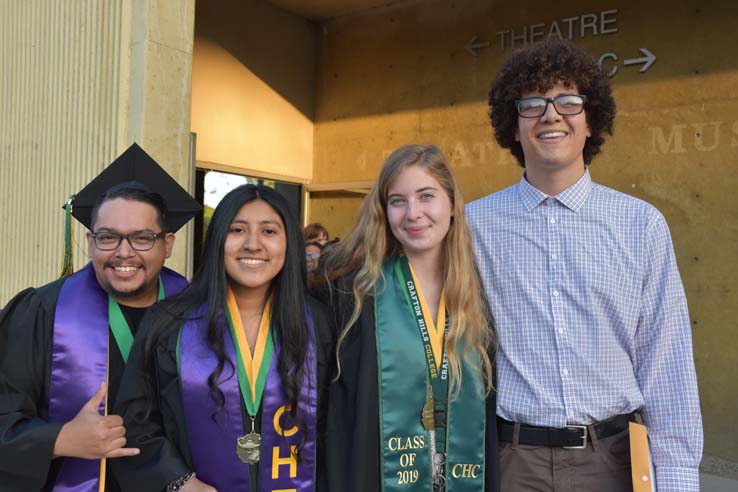 People enjoying Scholars Convocation