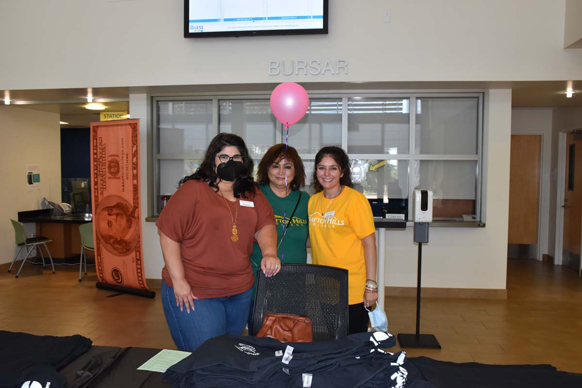 People enjoying the Roadrunner Rally