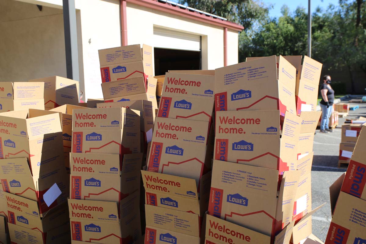 People at the food drive