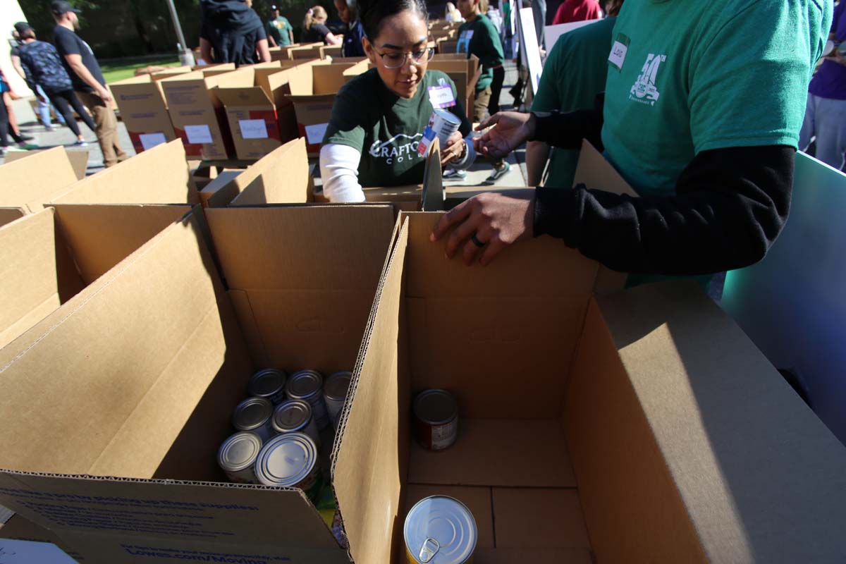 People at the food drive