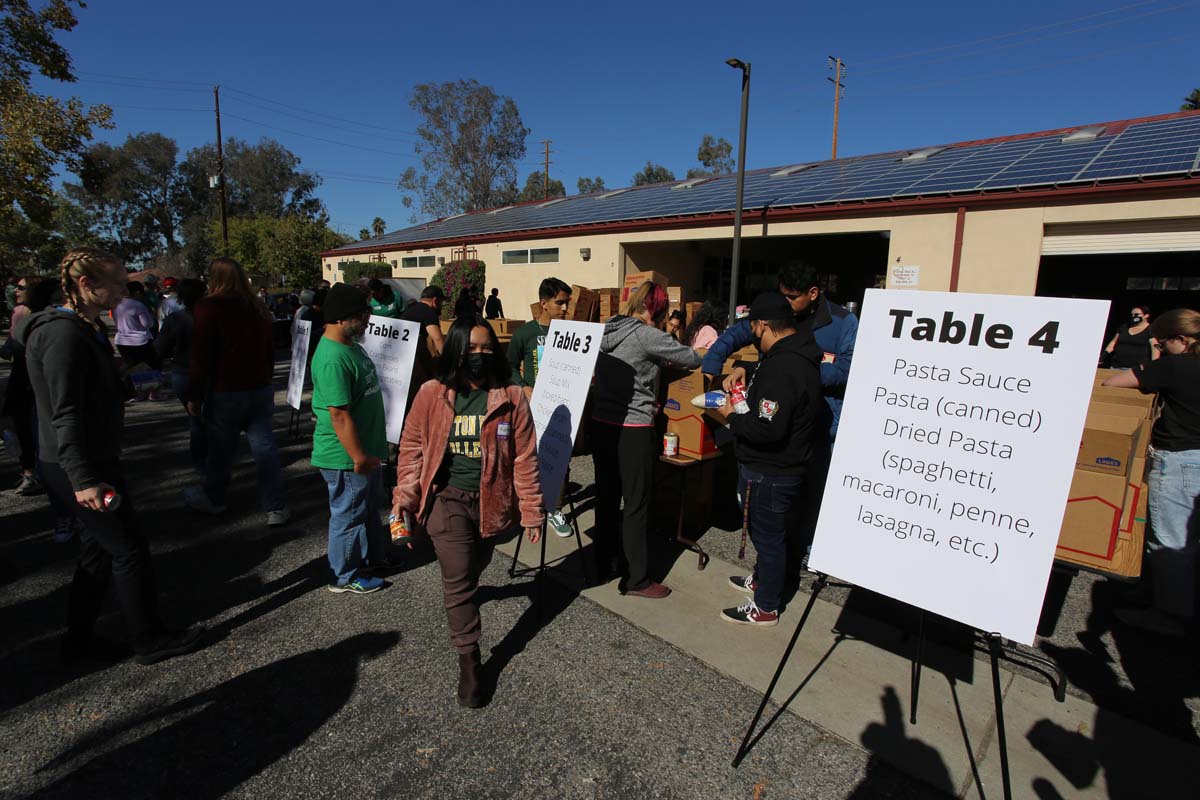 People at the food drive