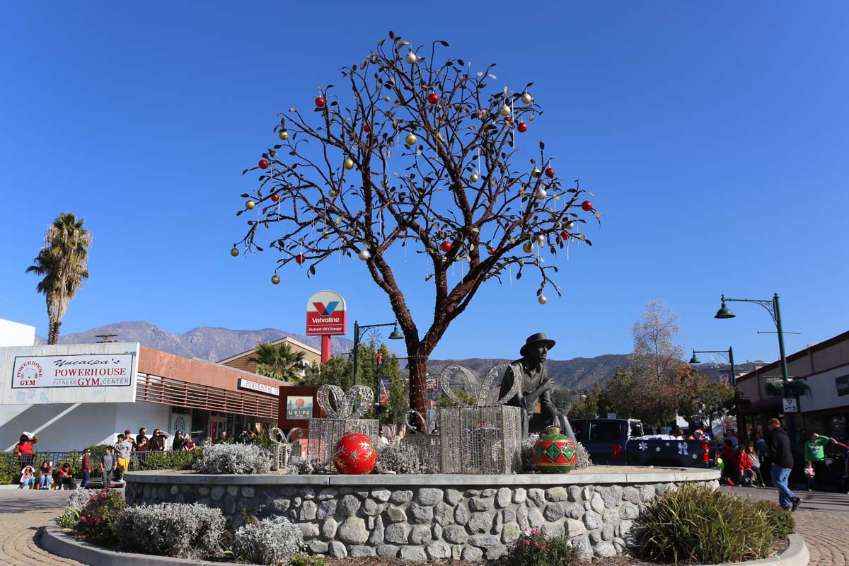 People enjoying the Yucaipa Christmas Parade