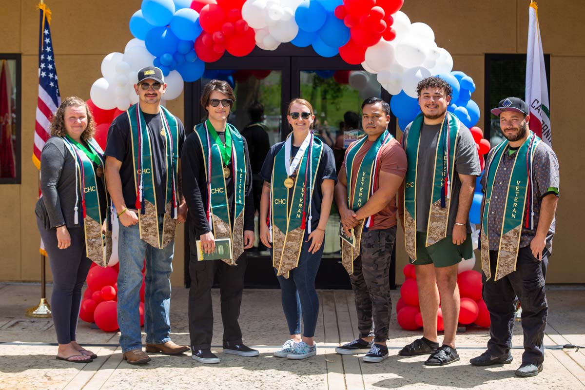 Veterans Resource Center Graduation Ceremony Photos Thumbnail