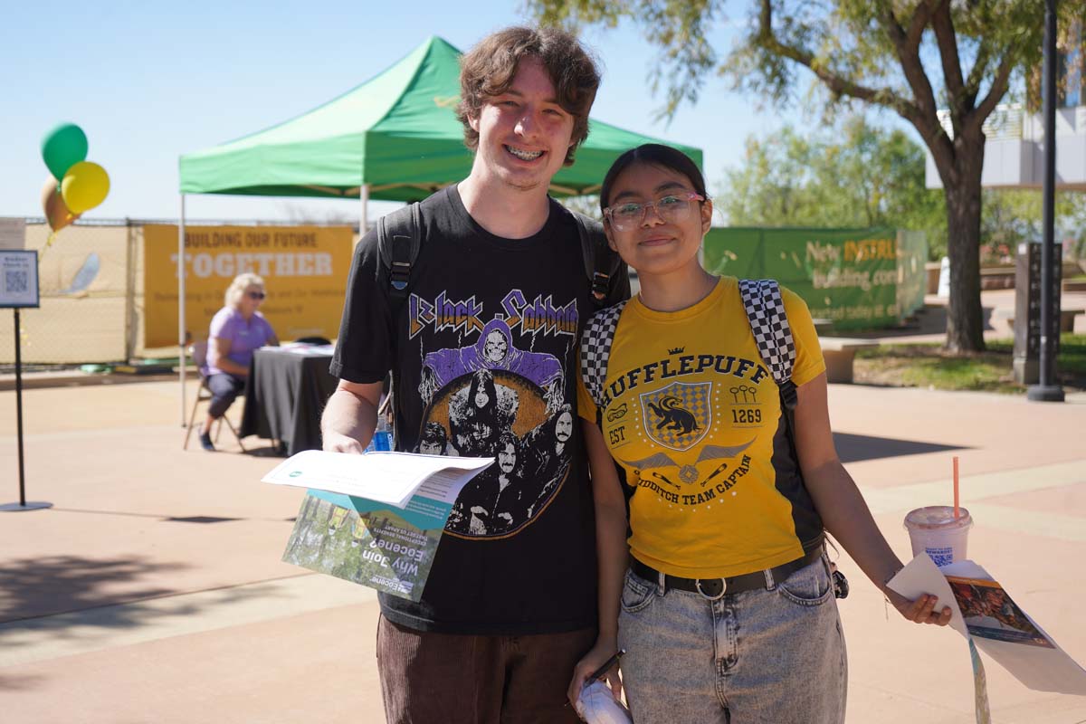 Two students at the STEM Career and Transfer Fair