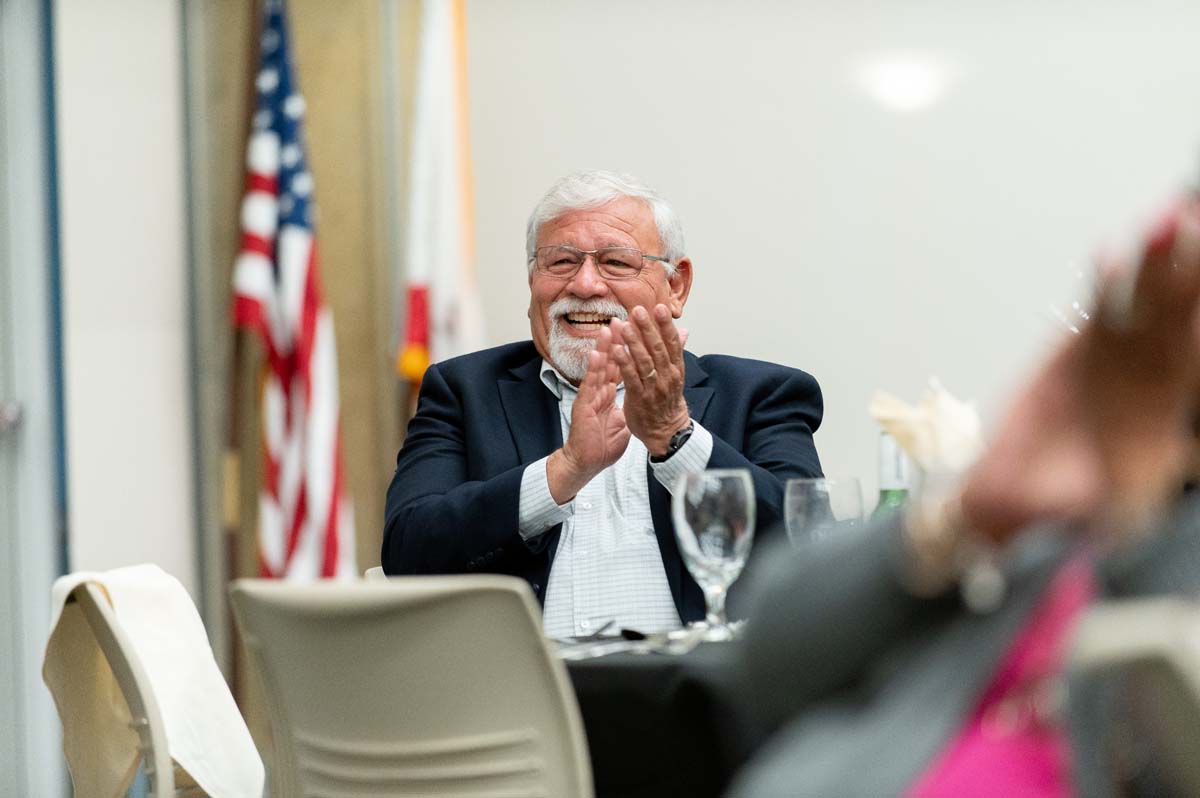 President's Circle Magic Night person clapping