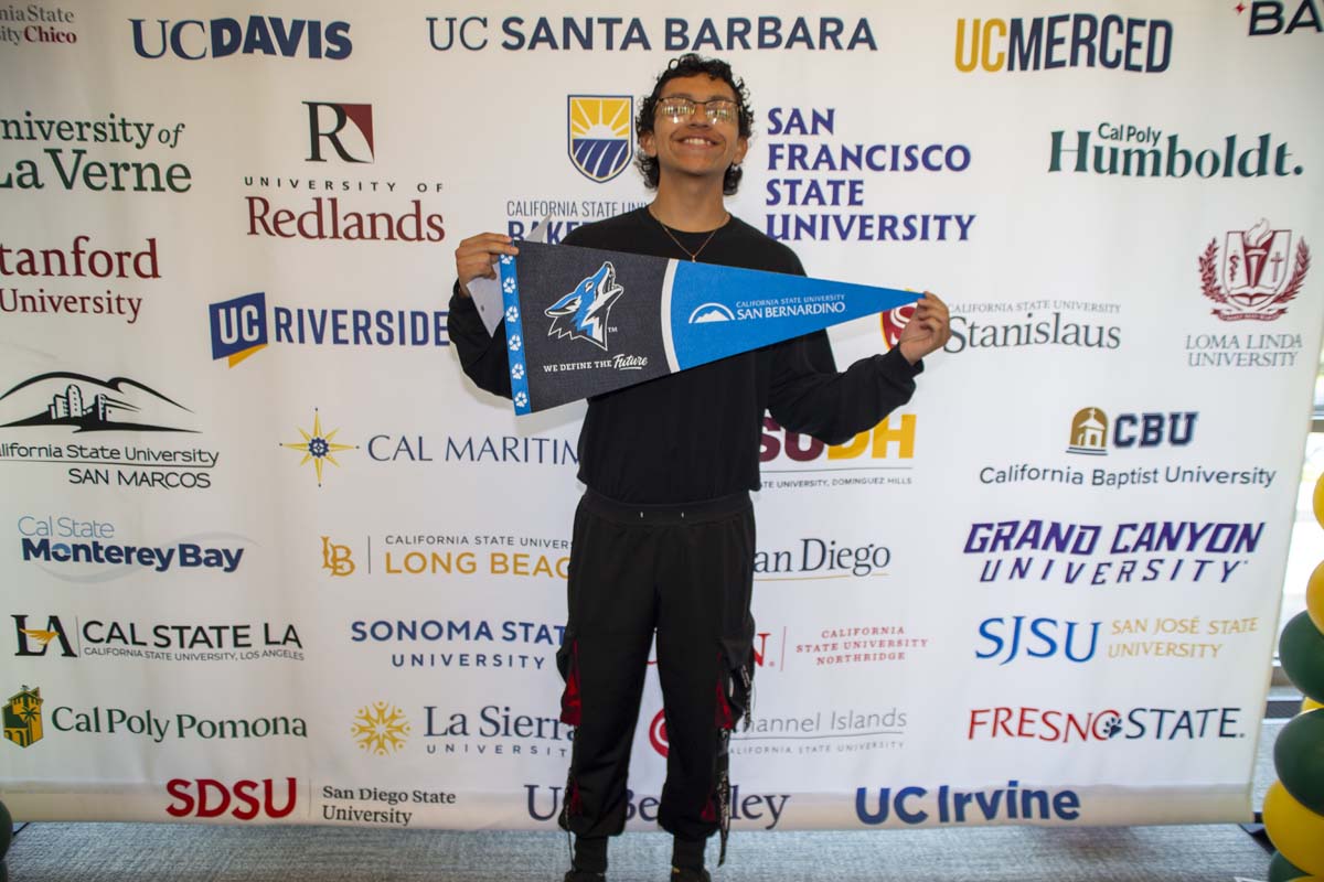 Student with CSUSB transfer flag