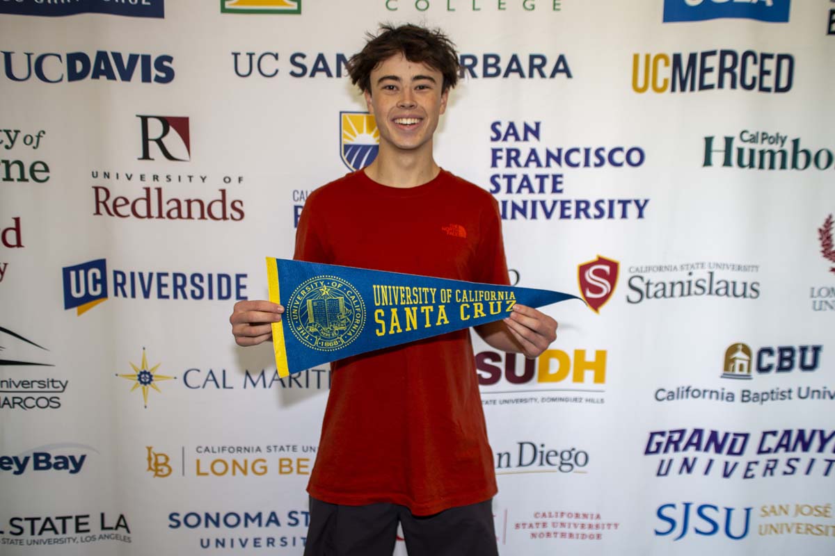 Student with UC Santa Cruz transfer flag