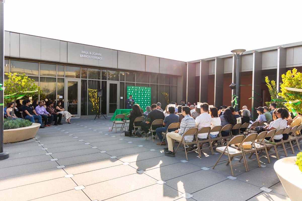 Full view of ceremony