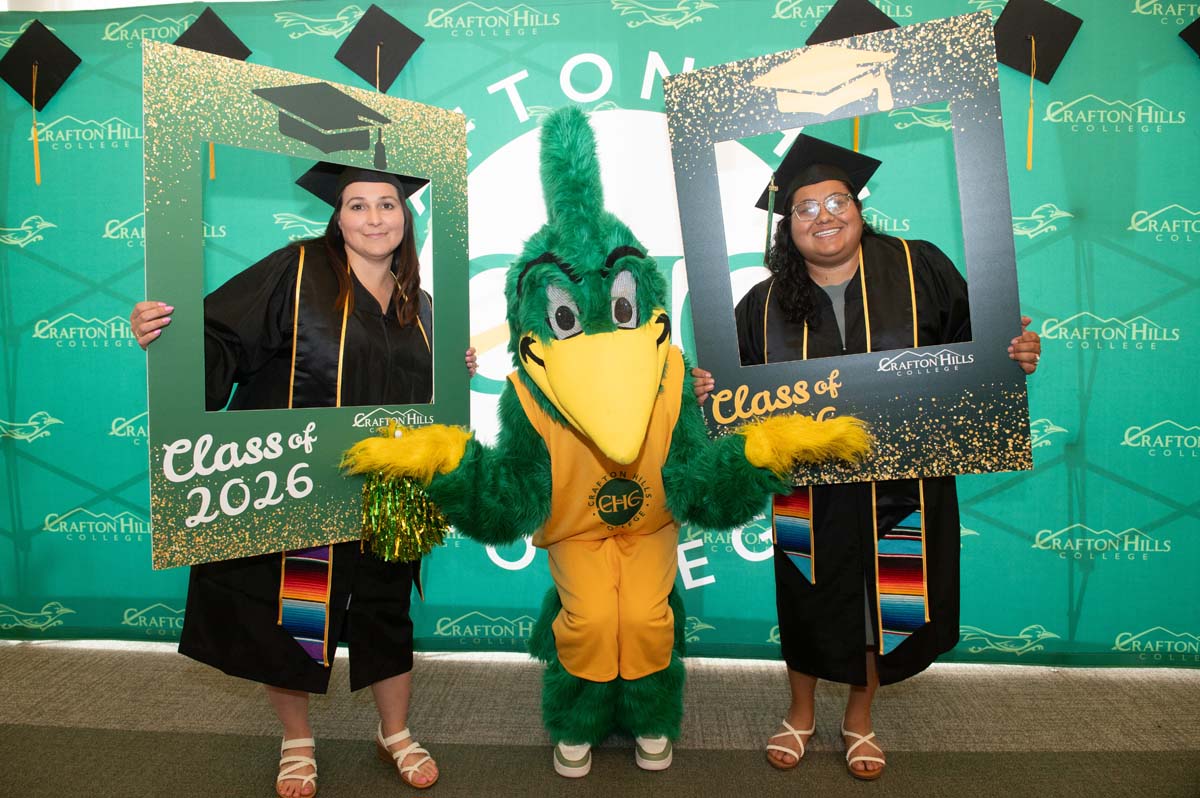 Two Grads with Ryker