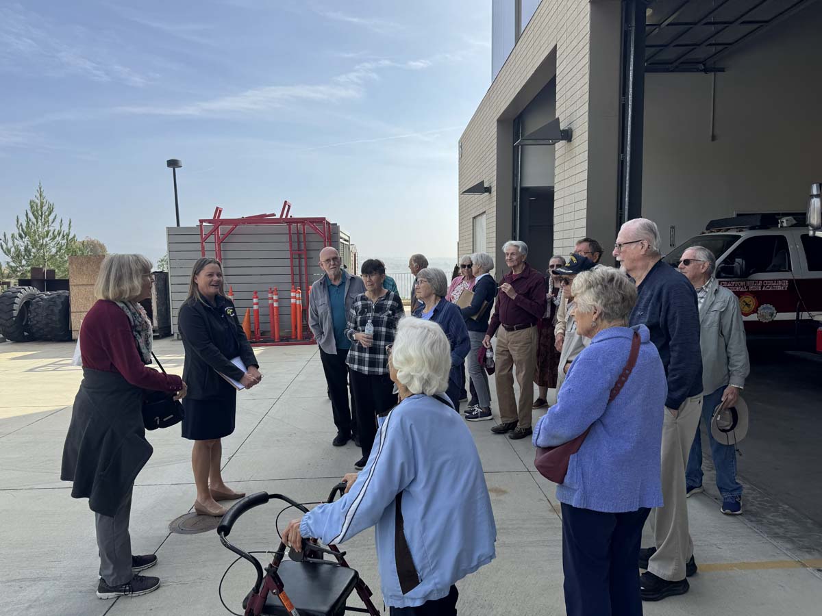 Plymouth Village Residents Visit Crafton Hills College